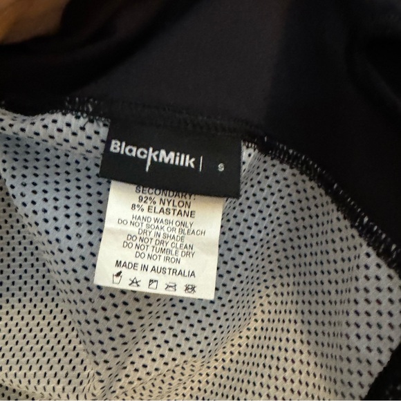 BlackMilk Clothing- SharkieCon Shooter- Size Small - Picture 7 of 7